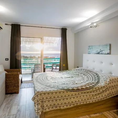 Appartement 204 Atalaya 2 Bedrooms, Sea View, Private Parking *