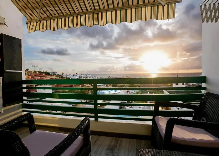 204 Atalaya 2 Bedrooms, Sea View, Private Parking 阿德耶