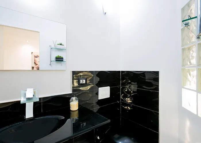 204 Atalaya 2 Bedrooms, Sea View, Private Parking * 阿德耶