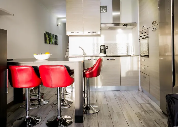 204 Atalaya 2 Bedrooms, Sea View, Private Parking Lägenhet