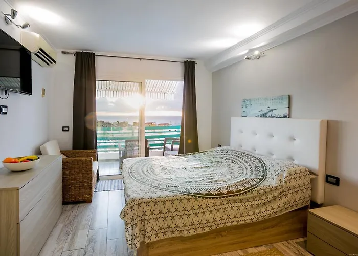 Apartament 204 Atalaya 2 Bedrooms, Sea View, Private Parking *